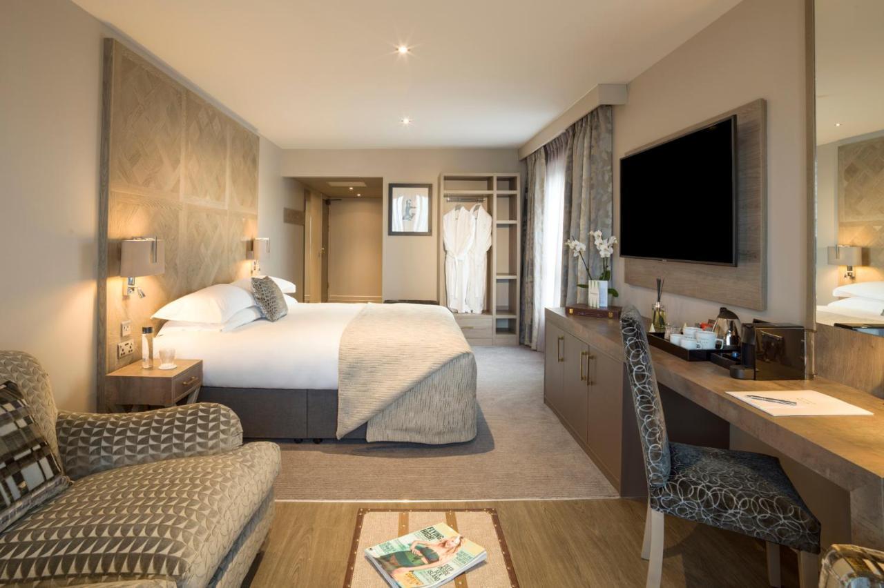 Boulevard Hotel Blackpool Exterior foto A room at The Mitre